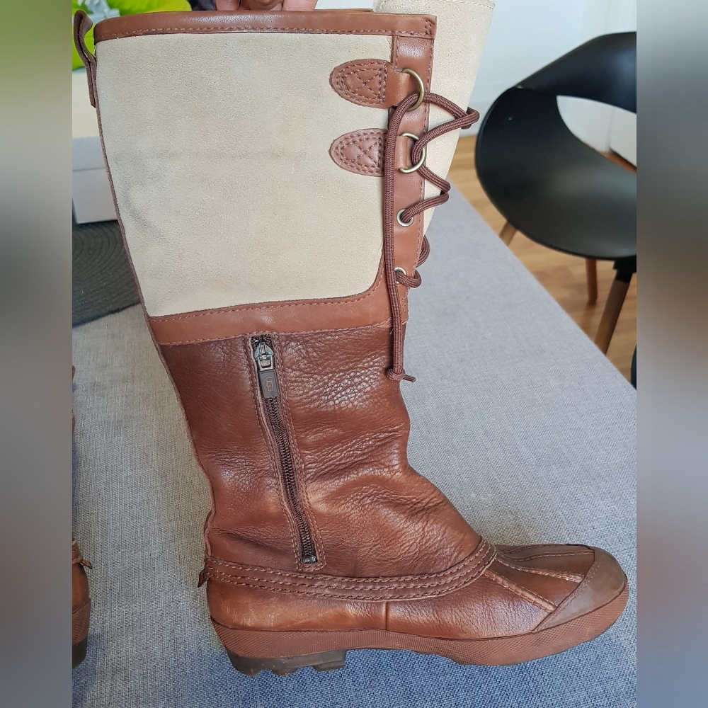 UGG waterproof shearling lined boots - Picture 12 of 14